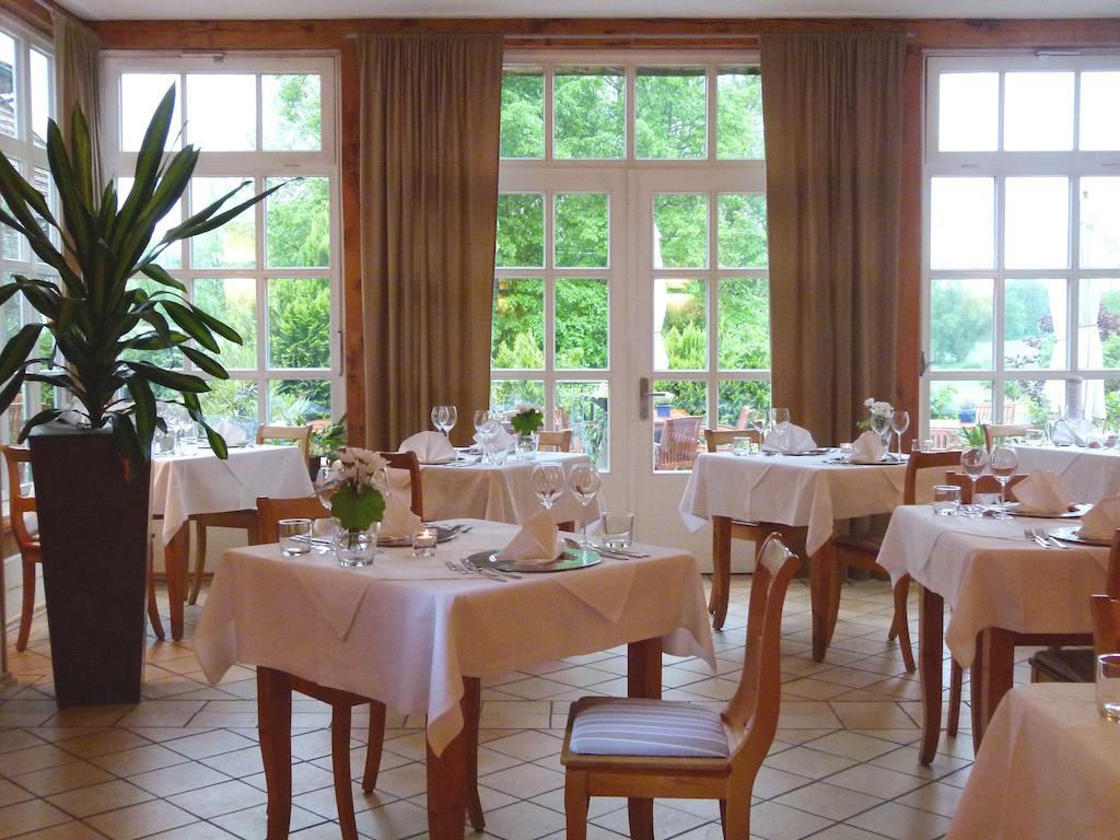 Gutshof Woldzegarten Hotel Exterior photo